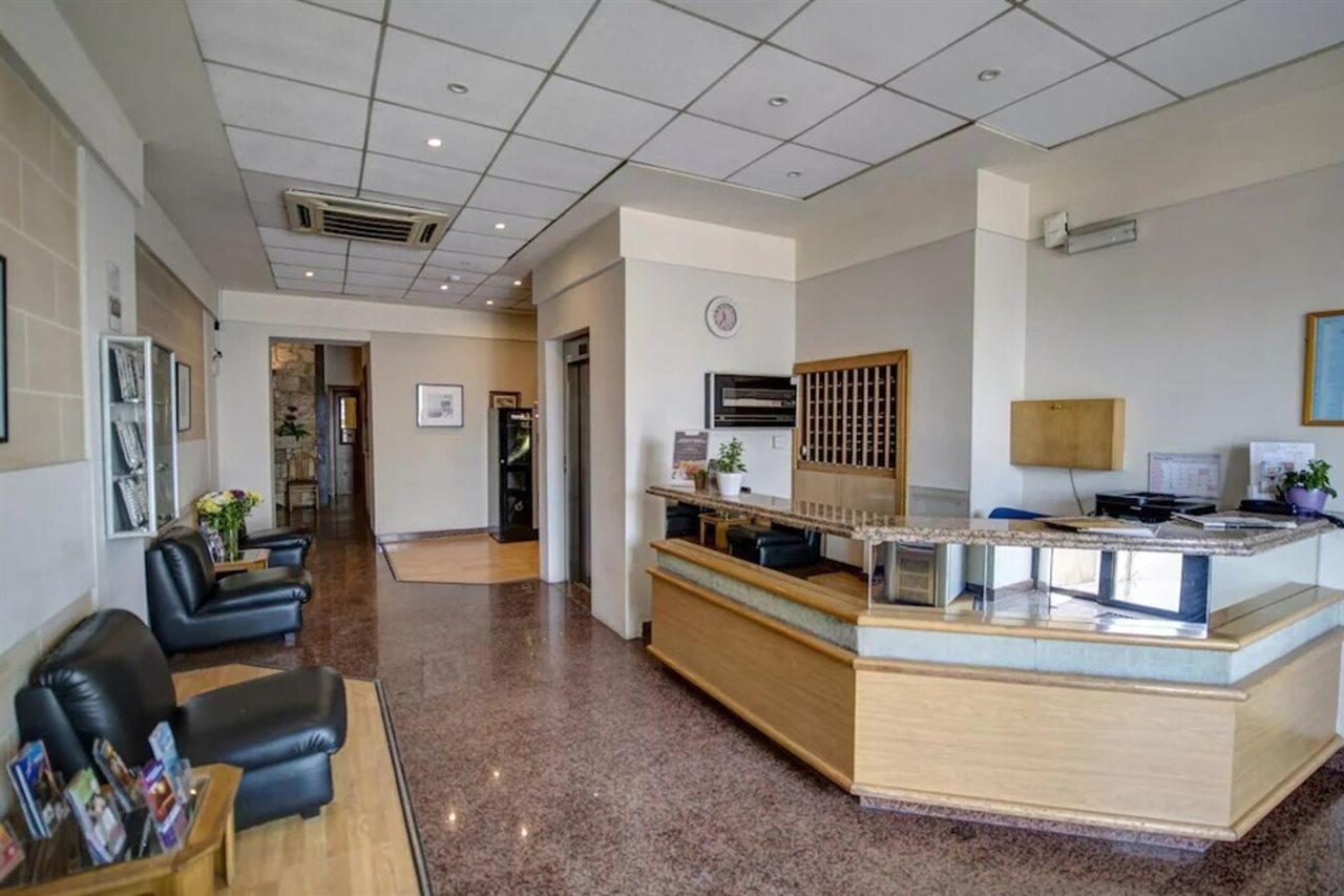 Sliema Chalet Hotel Esterno foto