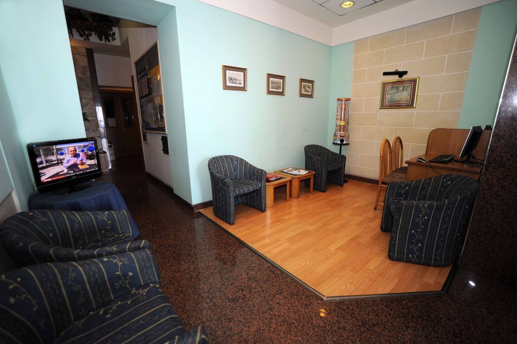Sliema Chalet Hotel Esterno foto