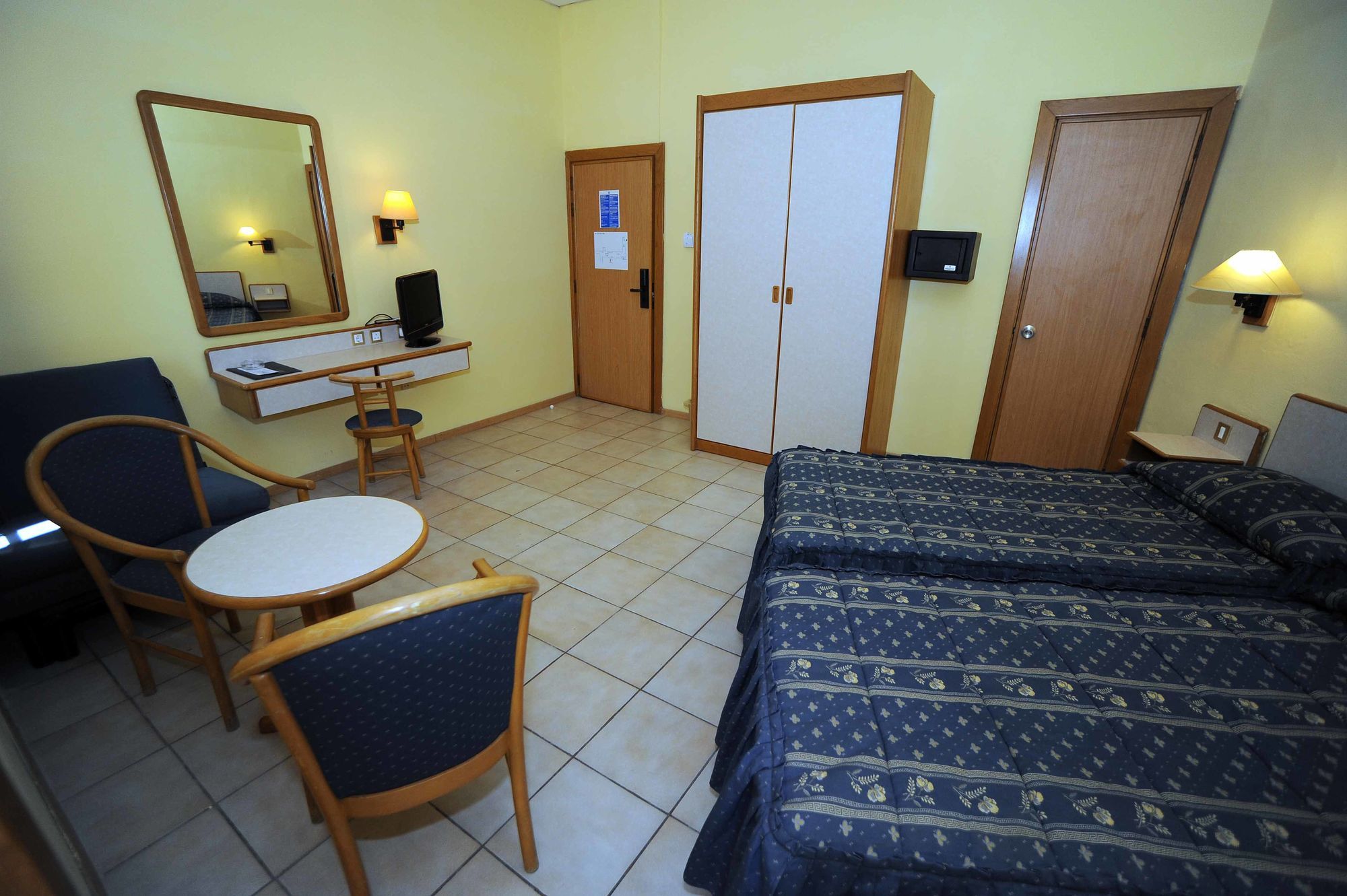 Sliema Chalet Hotel Esterno foto
