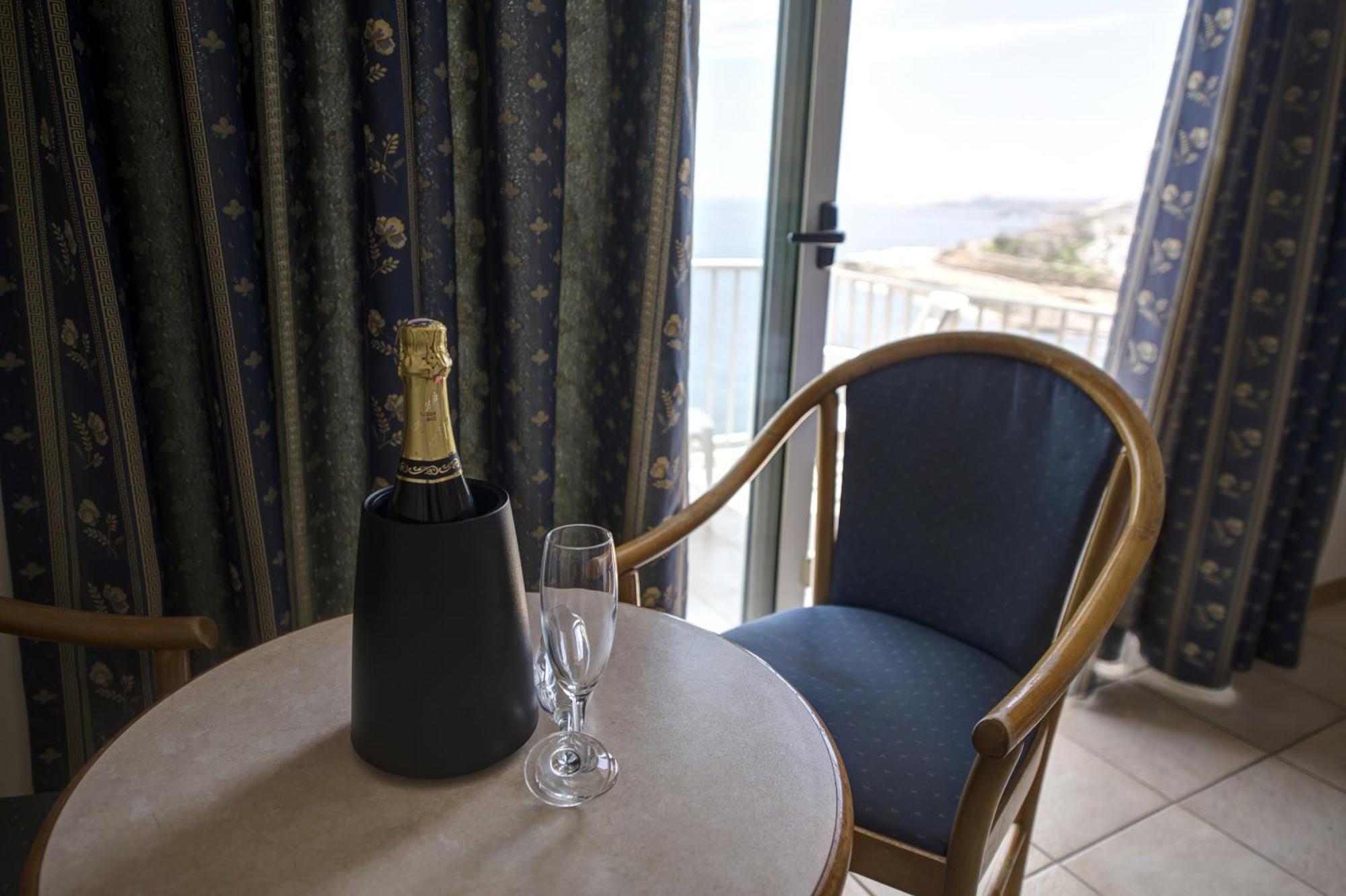 Sliema Chalet Hotel Esterno foto