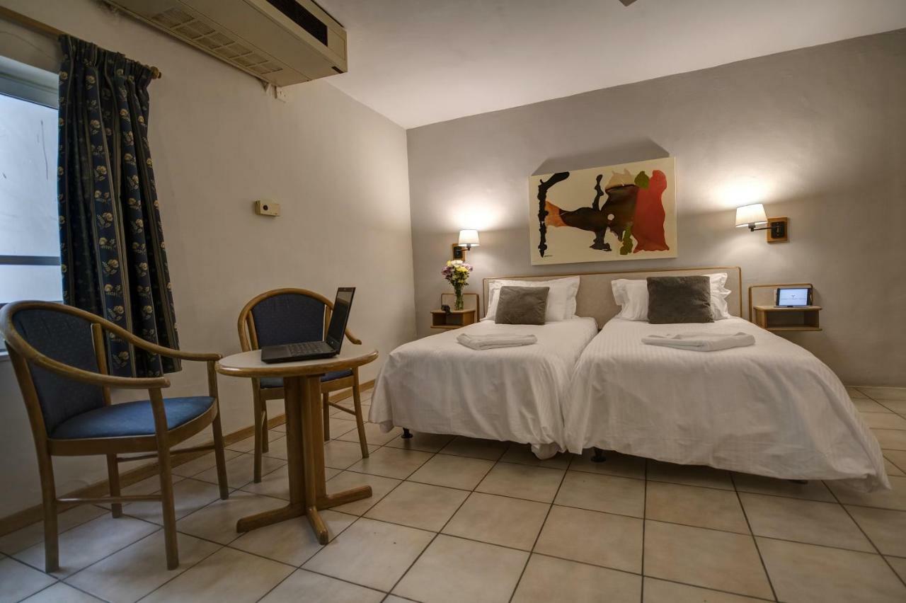 Sliema Chalet Hotel Esterno foto