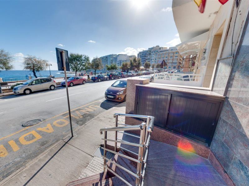 Sliema Chalet Hotel Esterno foto